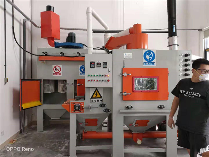 數(shù)控輸送式噴砂機 數(shù)控輸送式噴砂機